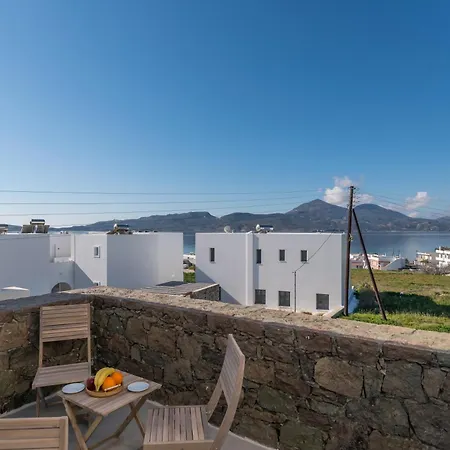 Afroessa Milos * Adamantas (Milos)