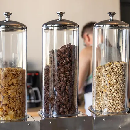 Afroessa Milos Hotel Adamantas (Milos)