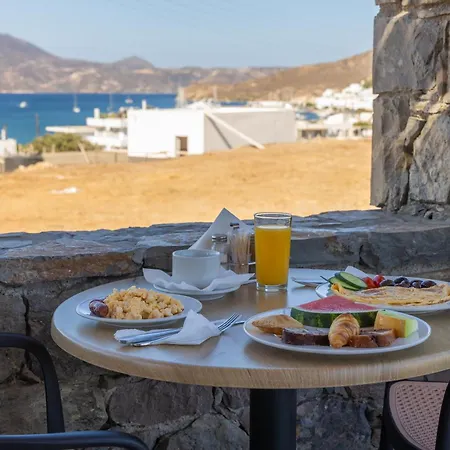 Afroessa Milos Hotel Adamantas (Milos)