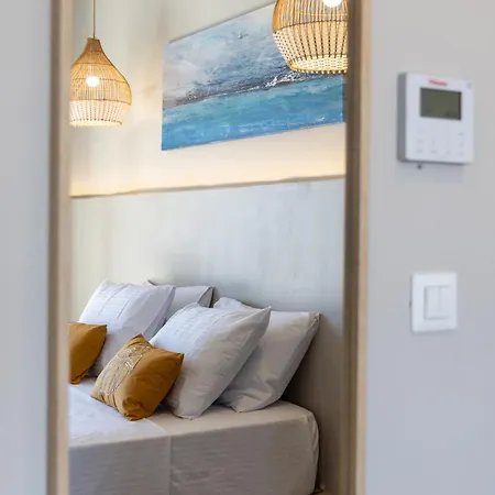 Afroessa Milos Hotel Adamantas (Milos)