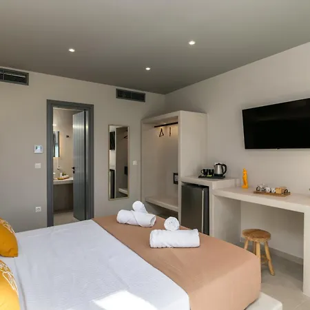 Afroessa Milos * Adamantas (Milos)