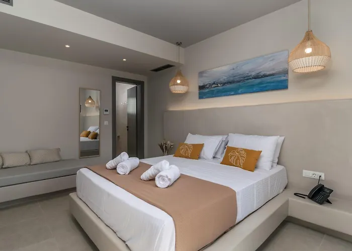 Afroessa Milos * Adamantas (Milos)