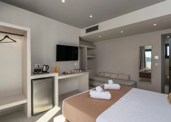 Hotel Afroessa Milos *