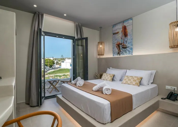 Afroessa Milos * Adamantas (Milos)