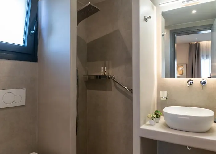 Afroessa Milos Hotel *